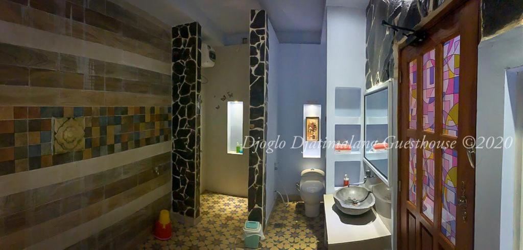 Djoglo Djatimalang Guesthouse Blitar Екстер'єр фото