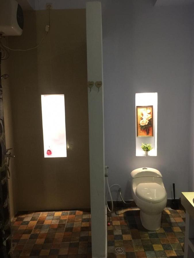 Djoglo Djatimalang Guesthouse Blitar Екстер'єр фото